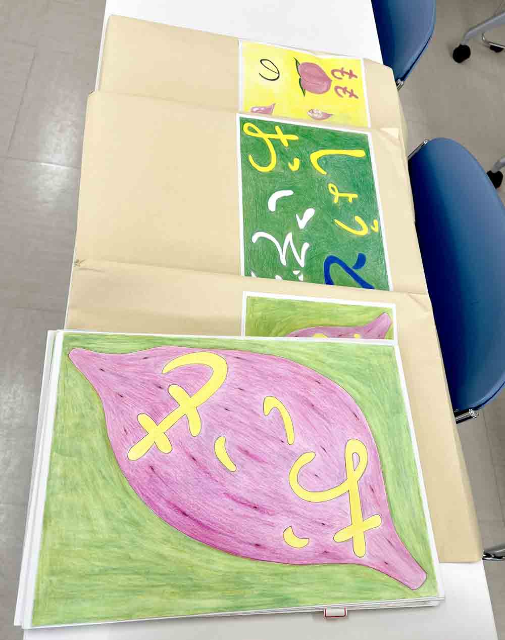 神辺絵画サークル-教室風景 その2