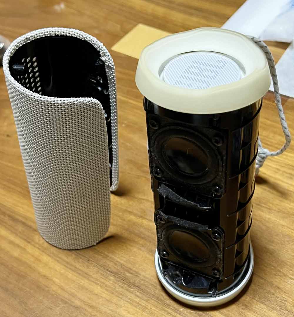 スピーカーバッテリー交換の画像